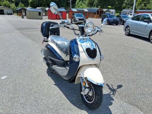 TrailMaster Sorrento 50cc Street Scooter 49.6cc, Electric Start, Up to 35 MPH