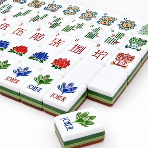 Board Game Traditional Games 160PCS American Mahjong Set 4-Layer Wood Grain Acrylic Tiles w/ Jokers