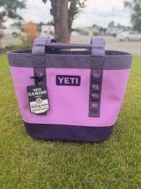 Luggage bags cases YETI Camino Carryall 35 Limited Edition Prickly Pear Pink Navy Tote Bag